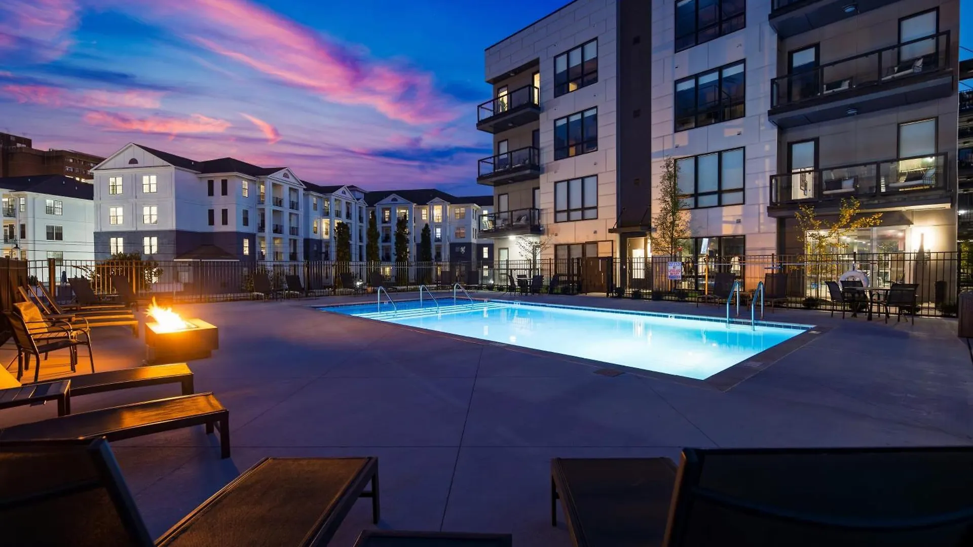 Prime Walkable Midtown Location Pool Gym Outlaws Den By Avantstay Nashville