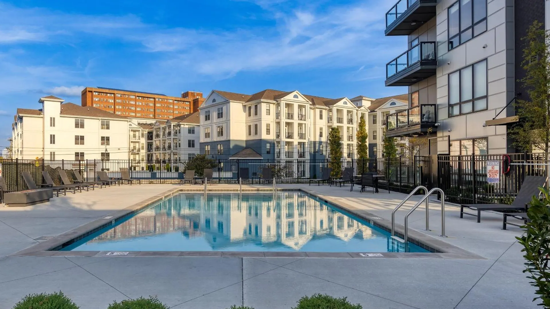 Prime Walkable Midtown Location Pool Gym Outlaws Den By Avantstay Nashville Holiday home